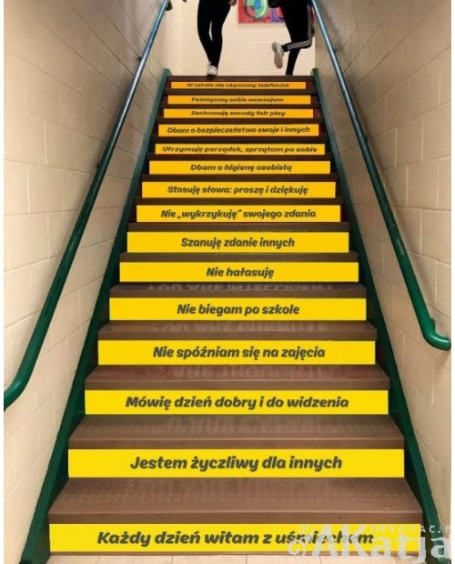 Naklejki na schody: Szkolne zasady