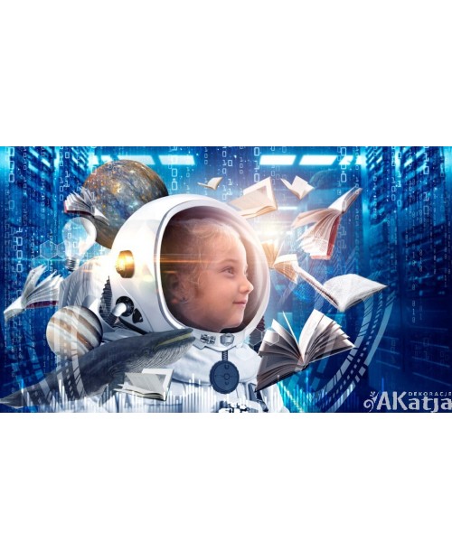 Dziewczynka kosmonautka z książkami