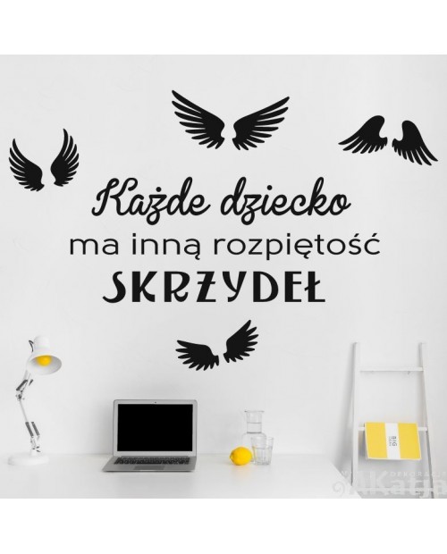 Każde dziecko ma inną rozpiętość skrzydeł- naklejka na ścianę