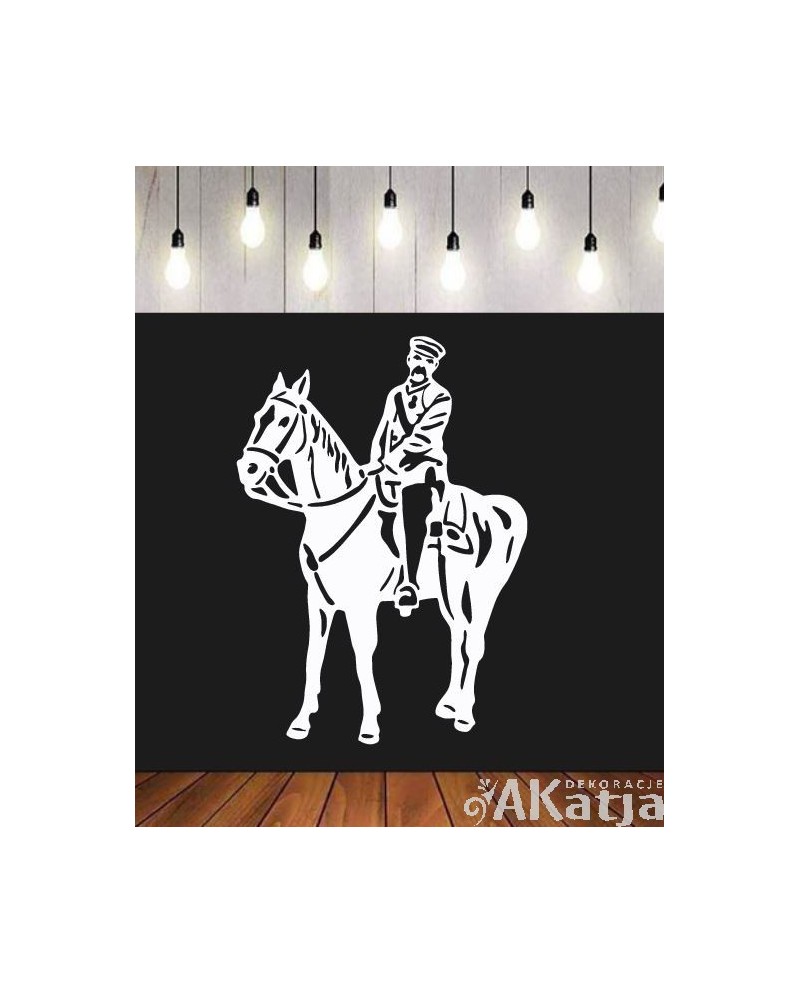 Józef Piłsudski na Kasztance- wycinanka z kartonu