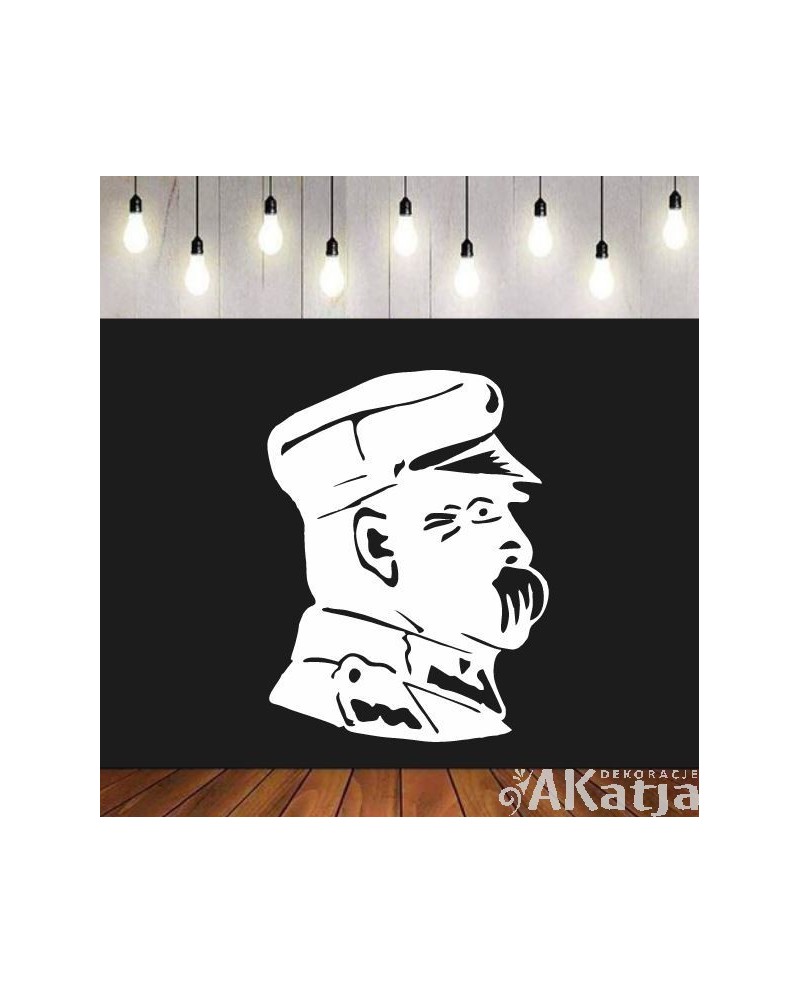 Józef Piłsudski- wycinanka z kartonu