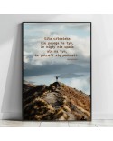 Plakat z napisem: Siła człowieka nie polega na tym, że nigdy nie upada...