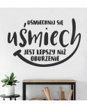 Uśmiechnij się. Uśmiech jest lepszy niż oburzenie.