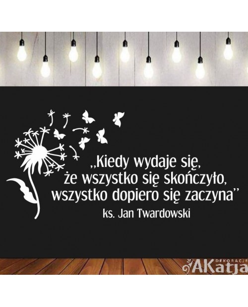 Kiedy wydaje się, że wszystko się skończyło...- wycinanka z kartonu