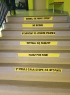 zasady bezpiecznego użytkowania schodów