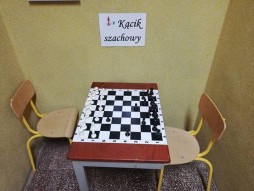 szachy na stolik